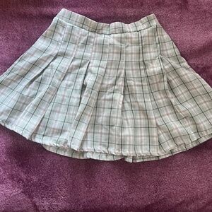 Schoolgirl Mini-Skirt - Pastel Green, Checked pattern